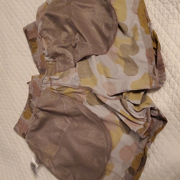 Mountain Hard Wear Coveland Women's Short - Picture 13 of 15